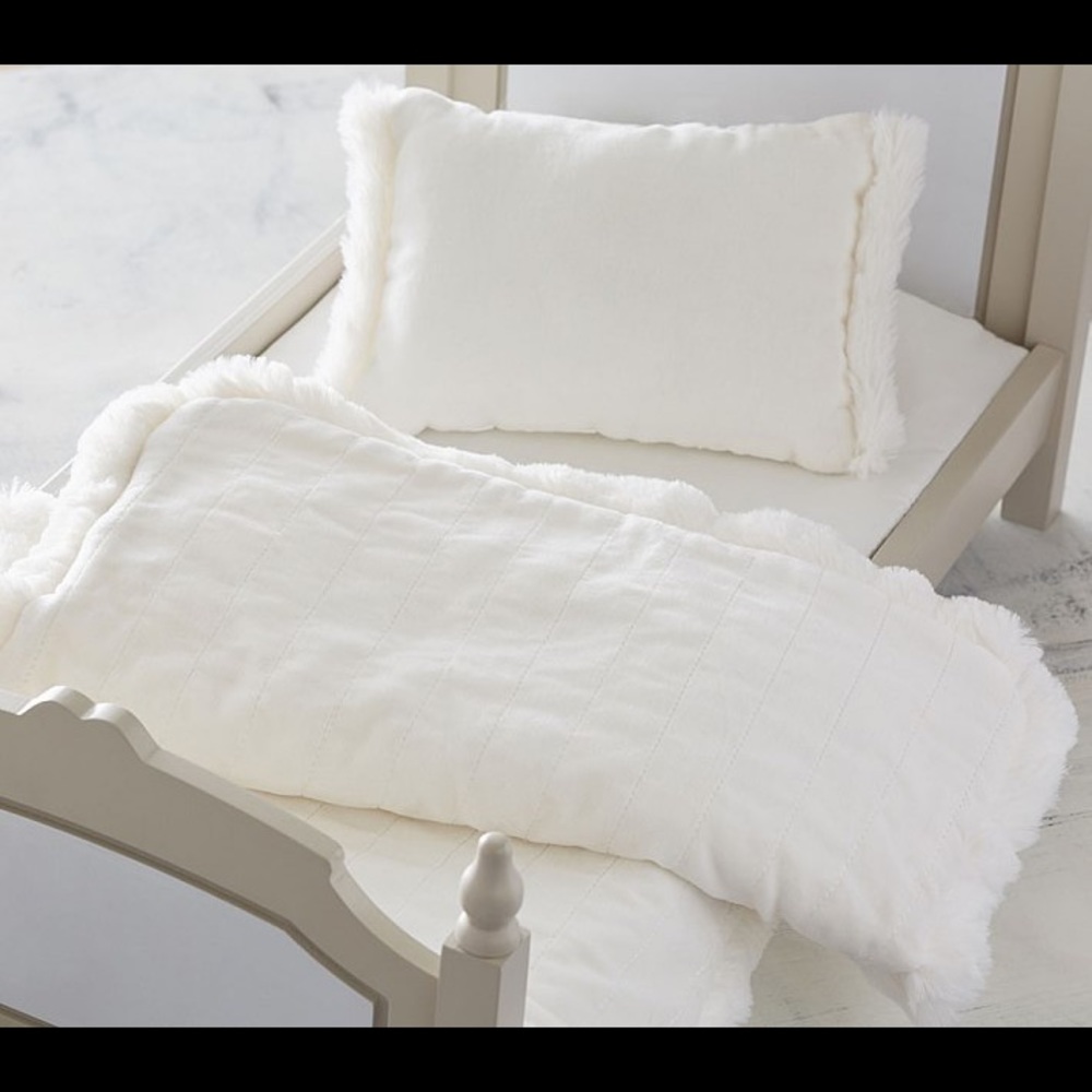 Pottery Barn Kids DOLL BEDDING Set includes Comforter Pillow and Bag